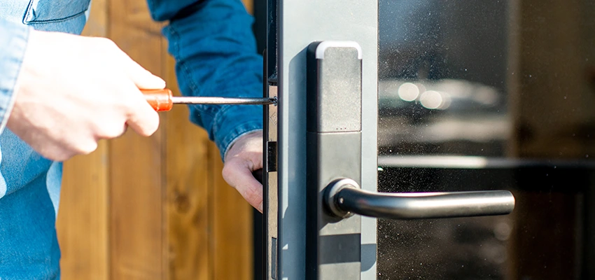 Aluminium Door Lock Replacement in Encinitas, California